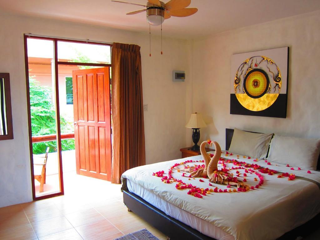 Koh Tao Toscana Room photo